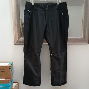 Patagonia Black Fully Lined Ski Pants Durable Outdoor Wear NWOT